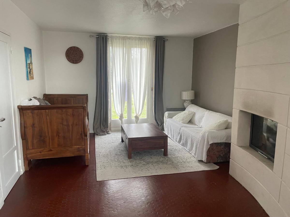 Bed and Breakfast Les Terrasses Des Gardies Pignan Екстер'єр фото