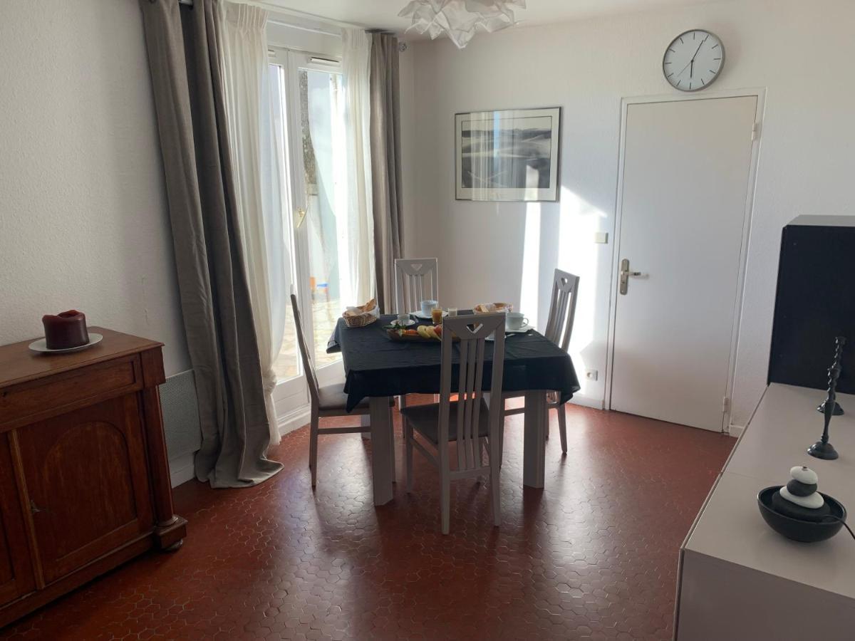 Bed and Breakfast Les Terrasses Des Gardies Pignan Екстер'єр фото
