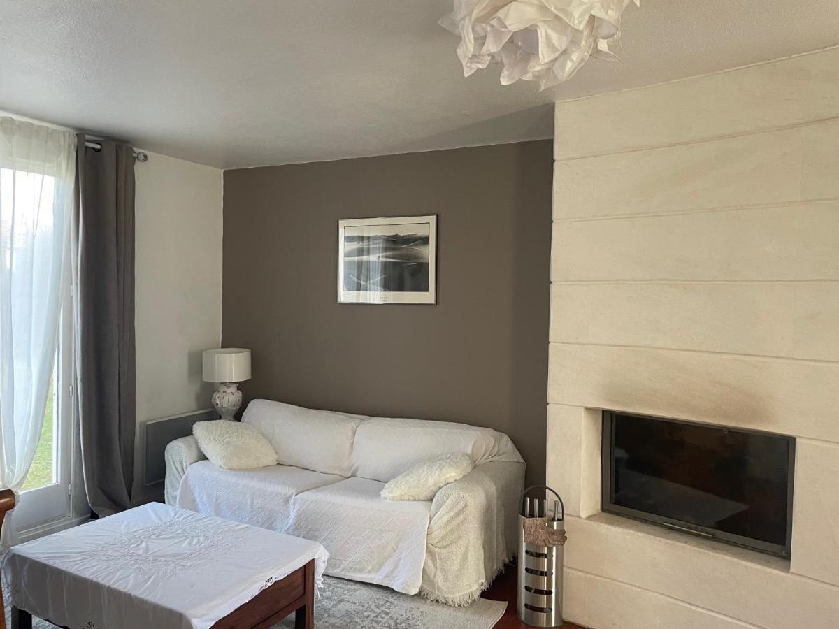 Bed and Breakfast Les Terrasses Des Gardies Pignan Екстер'єр фото